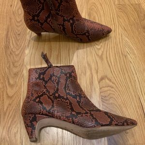 Splendid Nettie Kitten Heel Bootie